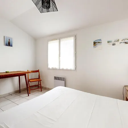 Nyaraló Amazing Home In Saint-Trojan-Les-Bains With Wifi *