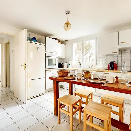 Amazing Home In Saint-Trojan-Les-Bains With Wifi